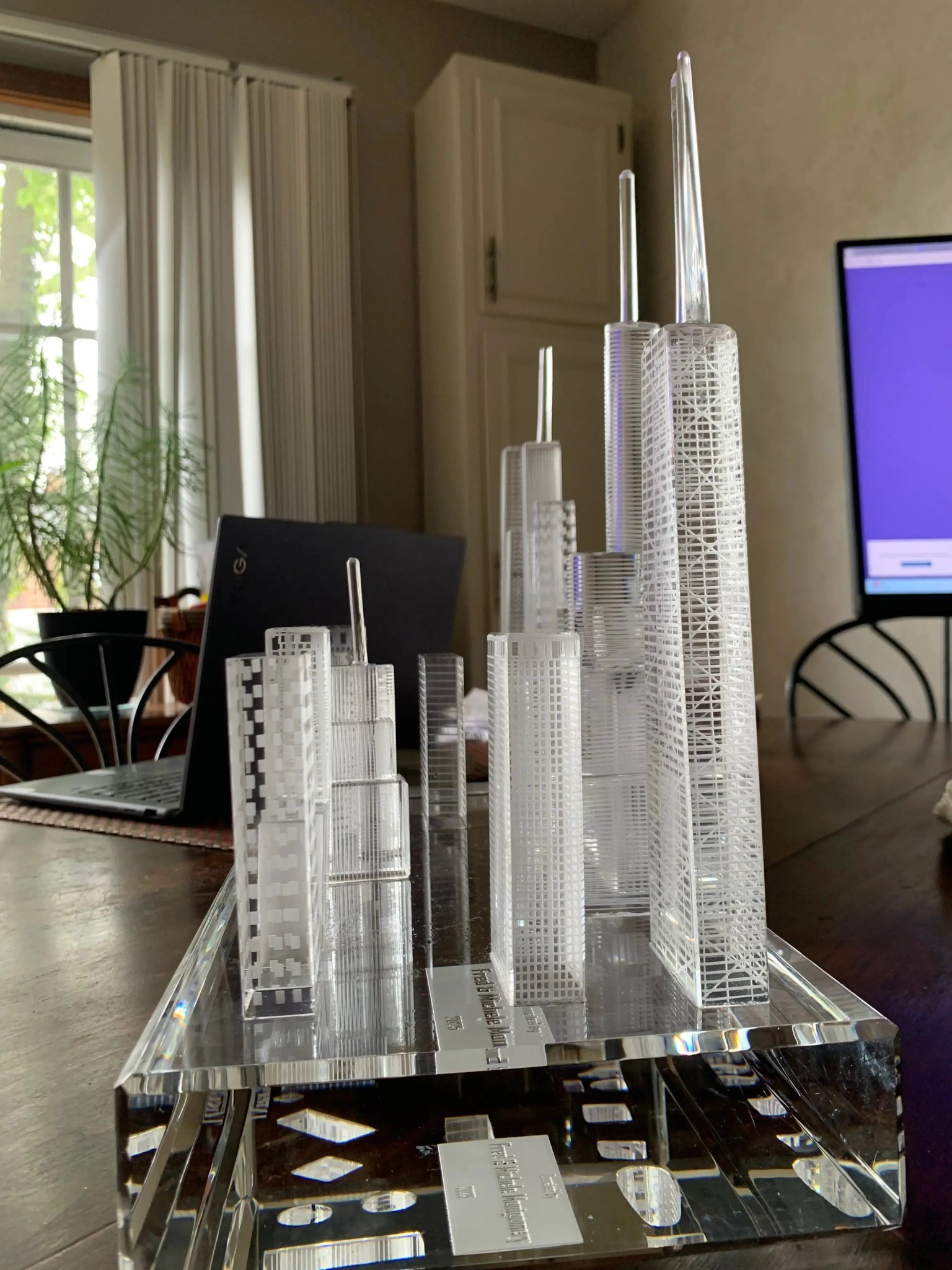 Chicago Skyline Crystal, Handcrafted Luxury Art and Premium City Souvenir.