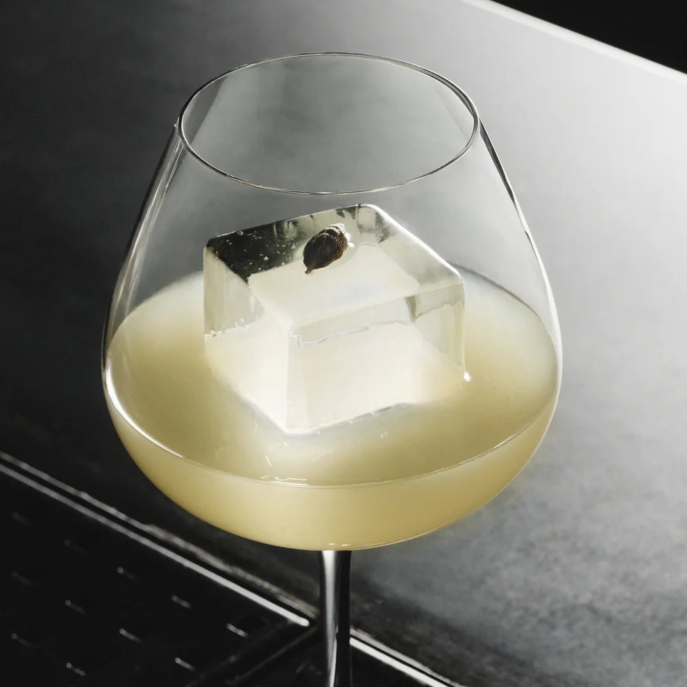 Orrefors Aroma Copa Gin Glass Set of 4 – Luxury Wedding & Corporate Gift Orrefors - Crystal House