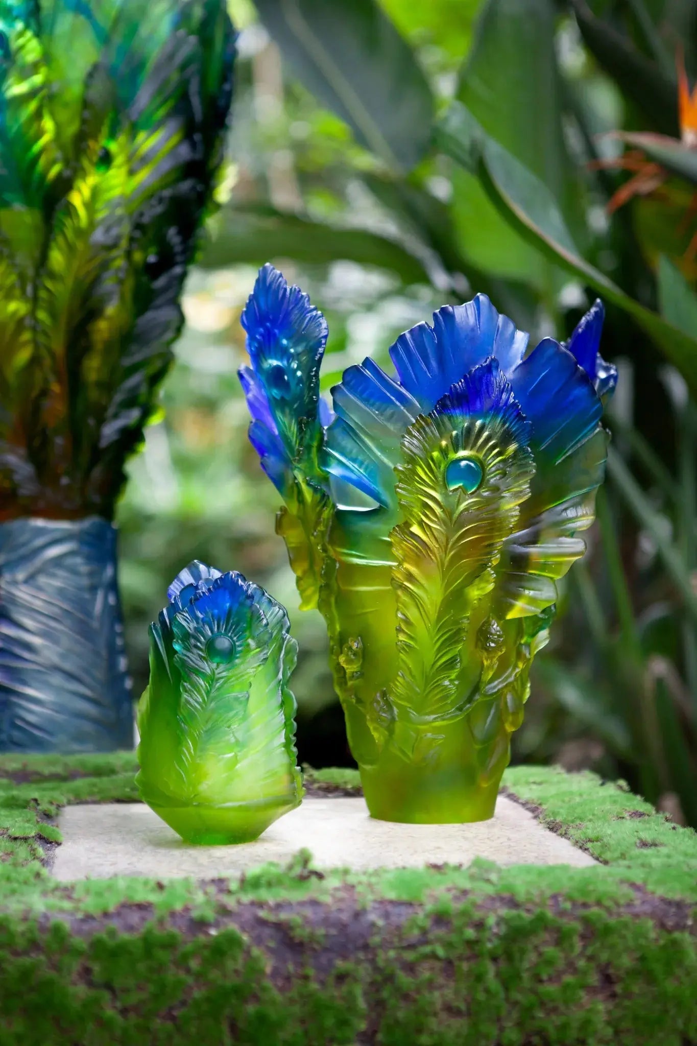 SMALL VASE- Fleur de Paon Exotique Daum
