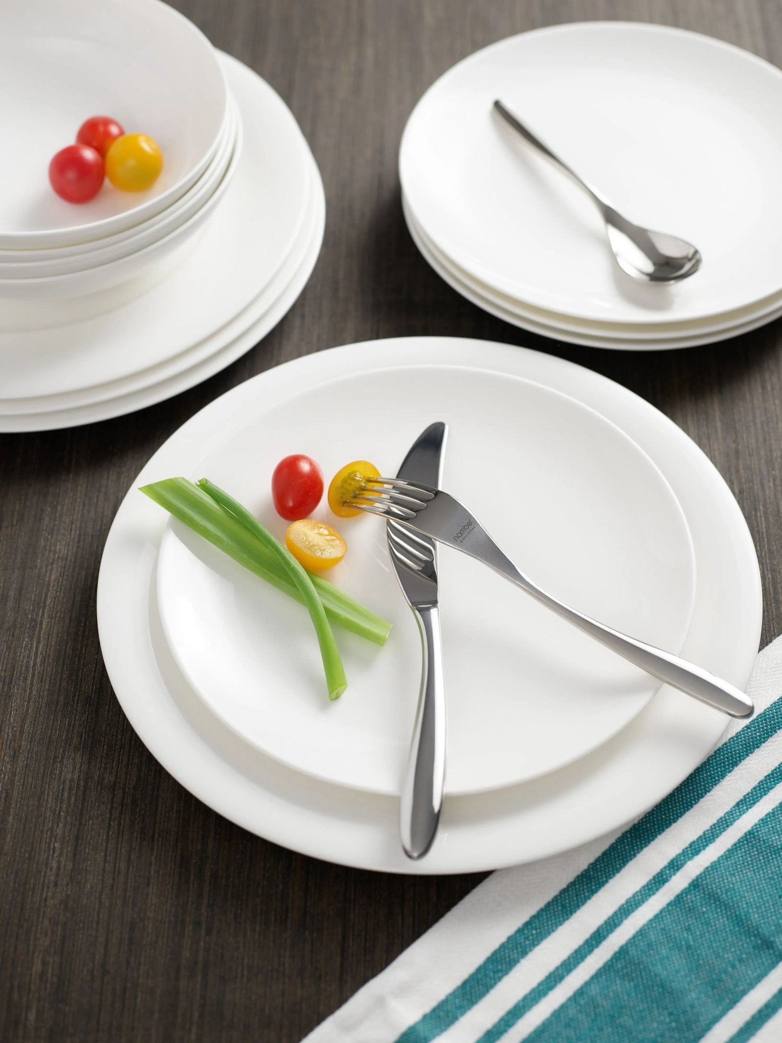Bend 45-Piece Flatware Set Nambé