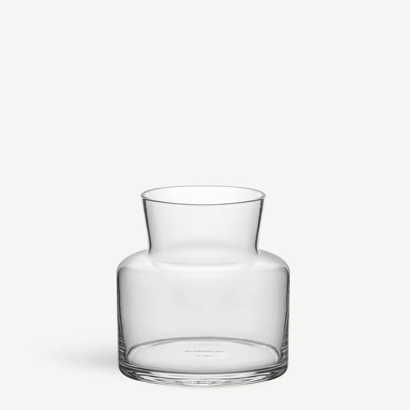 7042600_Meadow_Vase_Clear_small_1_12923892-b270-4aa7-b100-e563b7d46f86