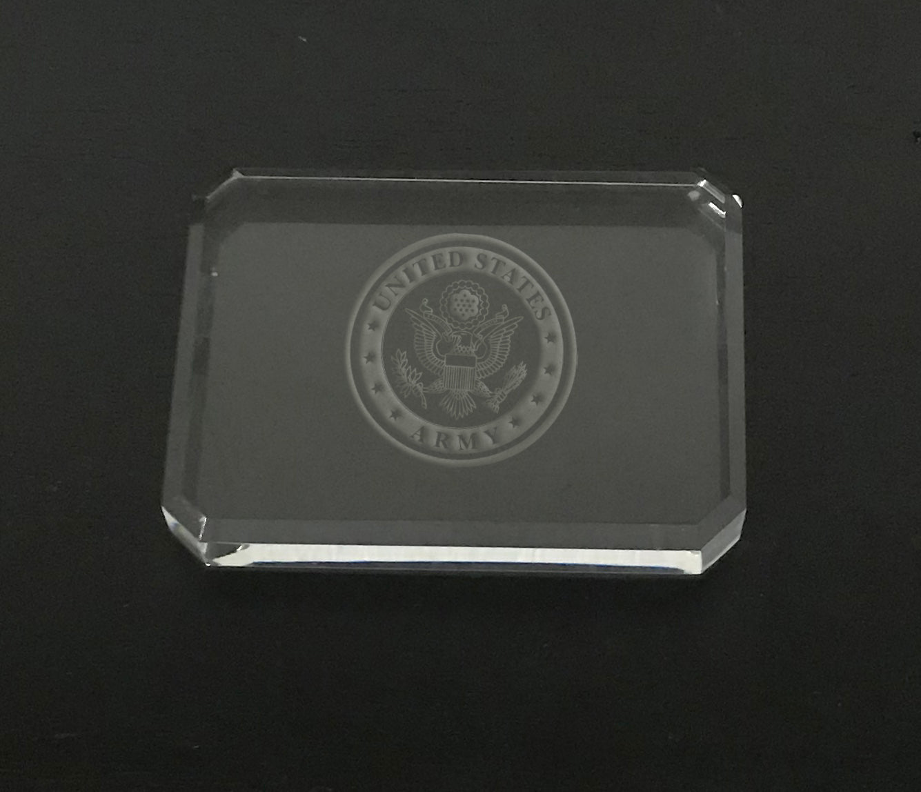 US Army logo-paperweight Crystal House
