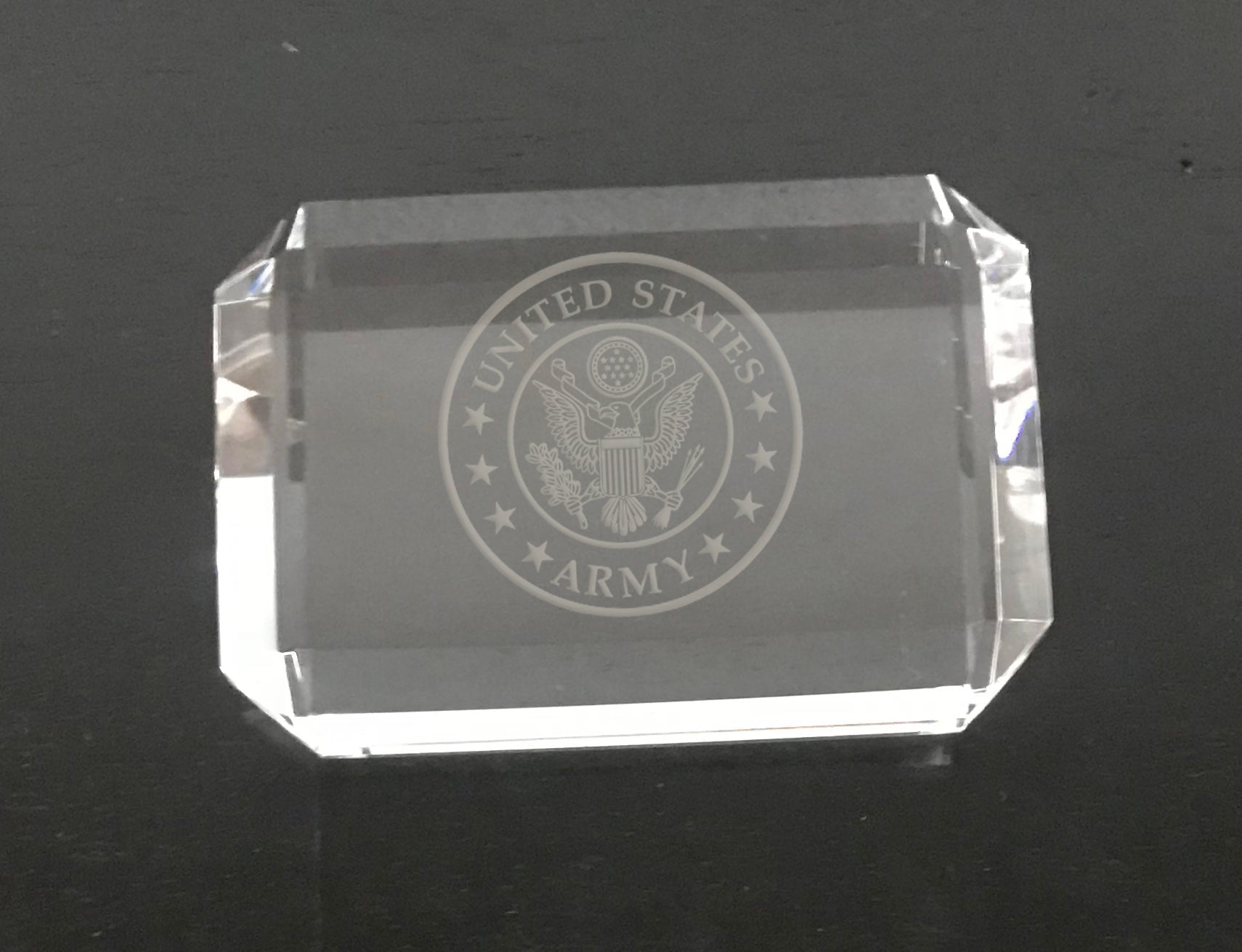 US Army logo-paperweight Crystal House