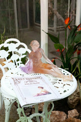 Luo Li Rong - Amber Pink Vent Léger Daum