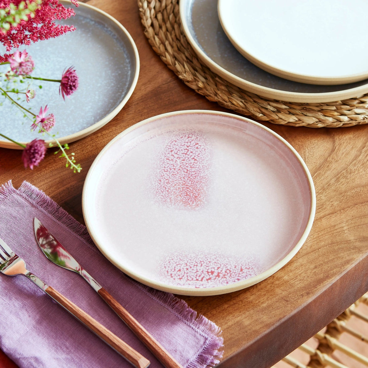 Minerals Salad Plate, Rose Quartz Portmeirion