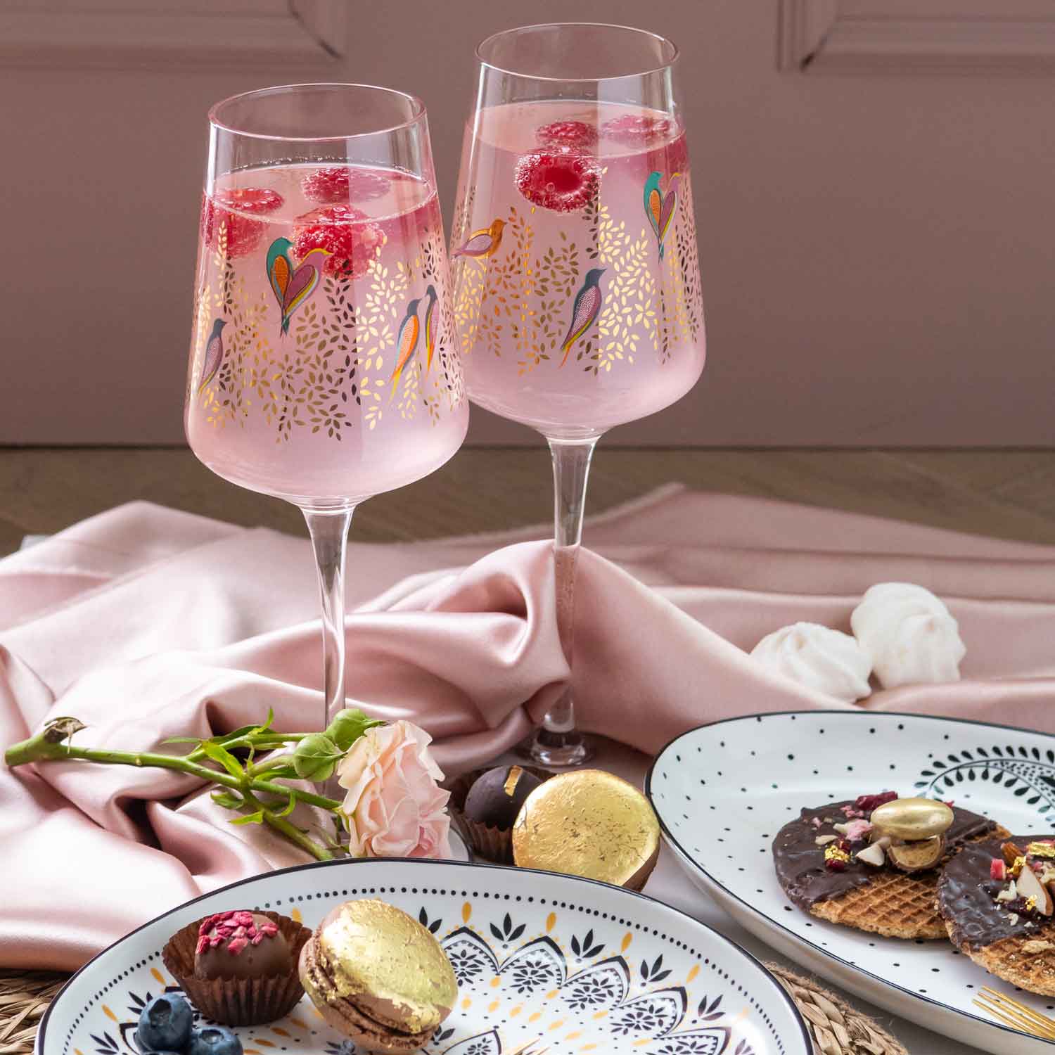 Sara Miller - Chelsea Collection - Glassware WINE GLASSES S/2 Portmeirion