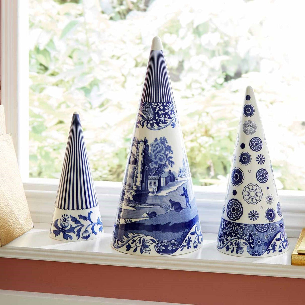 Spode Blue Italian Large Decorative Cone Spode - Crystal House