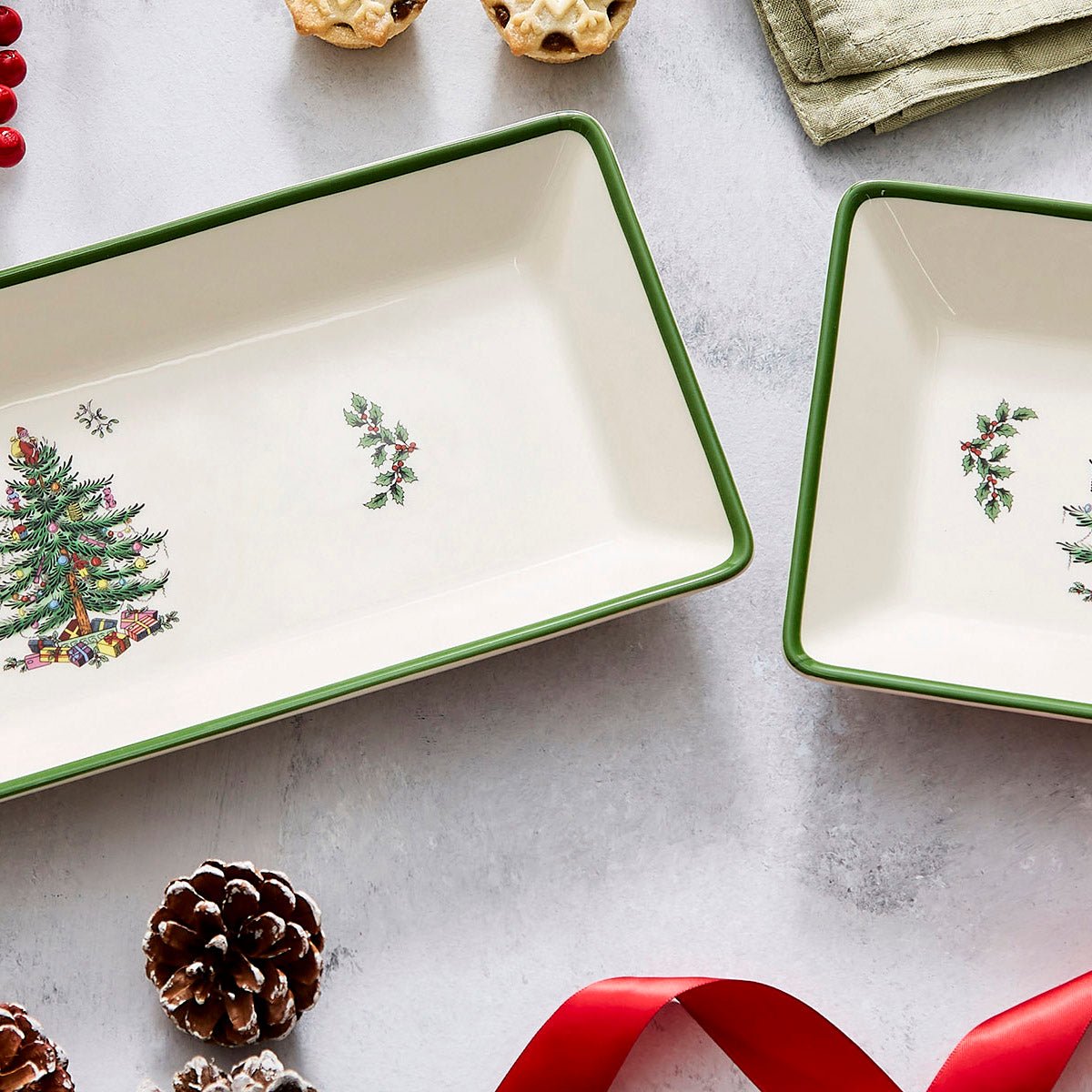 Spode Christmas Tree 3 Piece Nesting Tray Spode - Crystal House
