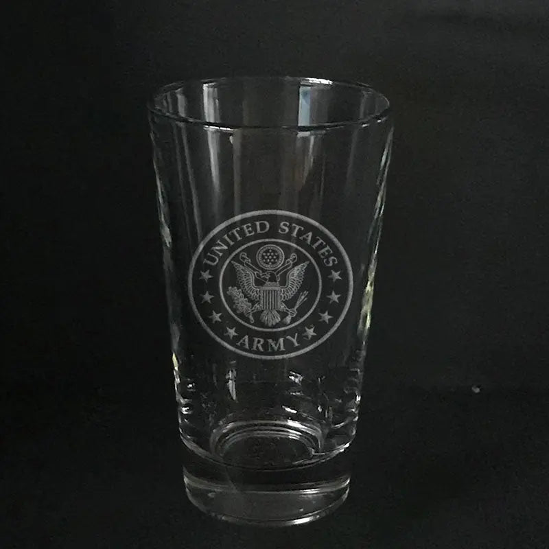 US Army insignia -pint glass Crystal House