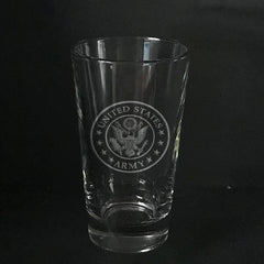 US Army insignia -pint glass Crystal House