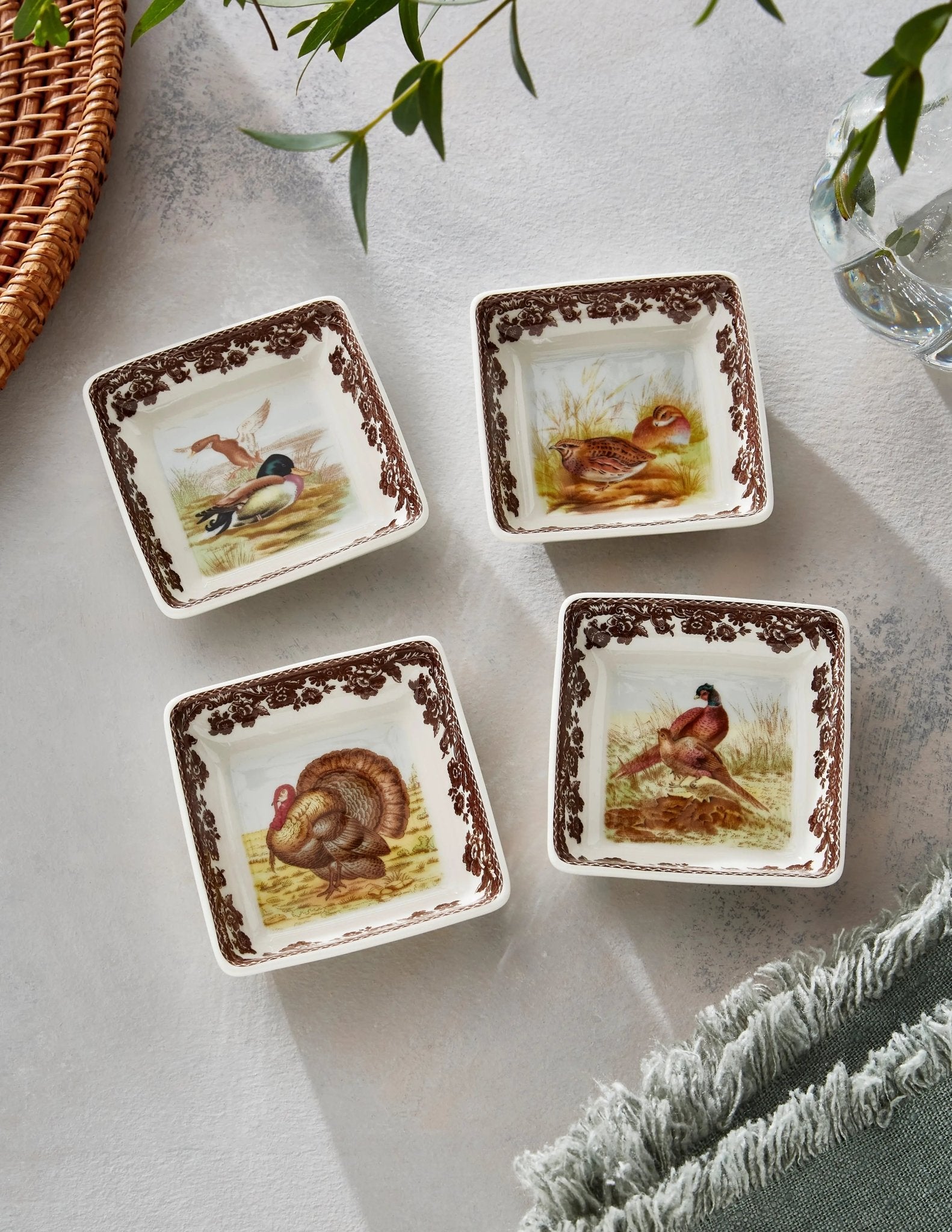 Woodland Square Dish Set of 4 Spode