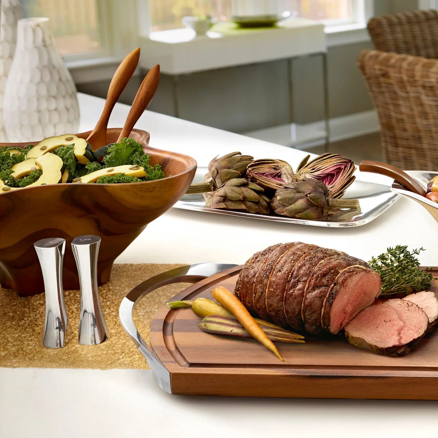 Ocean Coral Salad Bowl W / Servers Nambé