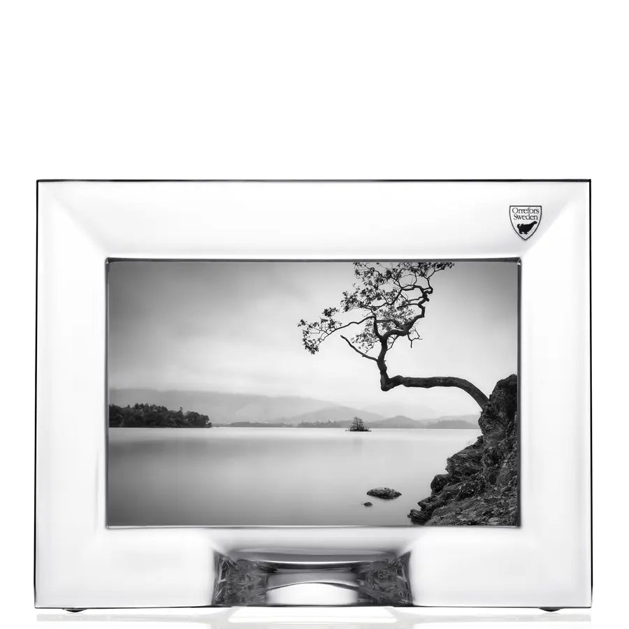 Orrefors Picture Frame: Elevate Your Memories with Swedish Crystal Excellence | Premium Photo Frames Orrefors