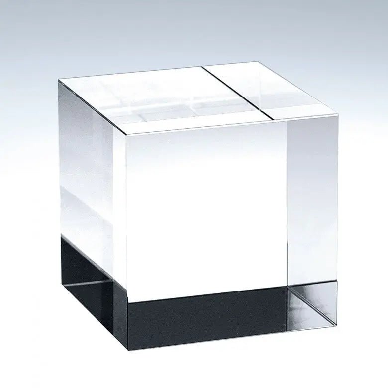 STRAIGHT CUBE Crystal House - Prism